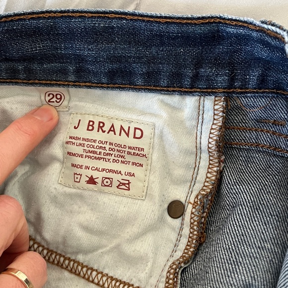 Perfectly worn in J Brand jeans. Frayed bottom! - Picture 3 of 5